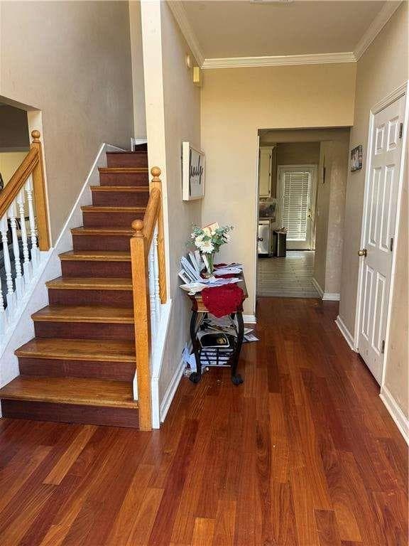 5 bedroom, 3 bathroom, 2,759 sq ft single family residence for sale at 2390 Walnut Grove Way, Suwanee, GA 30024 — photo 7