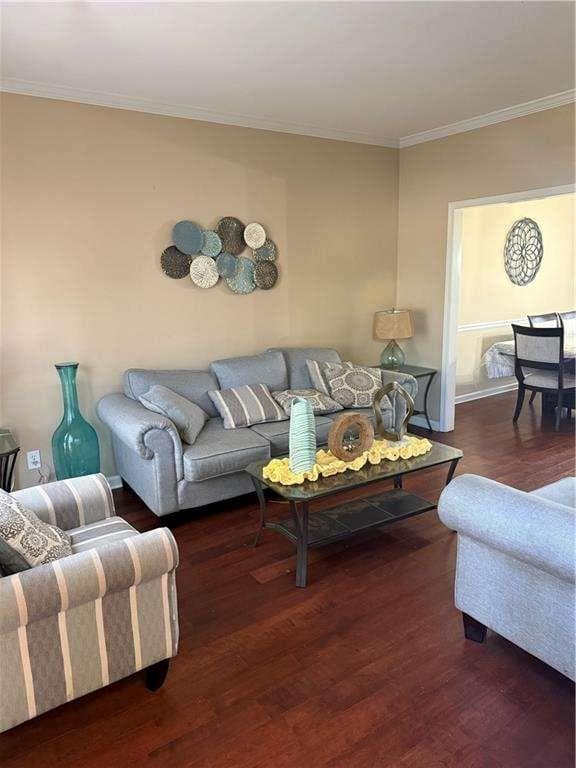 5 bedroom, 3 bathroom, 2,759 sq ft single family residence for sale at 2390 Walnut Grove Way, Suwanee, GA 30024 — photo 10