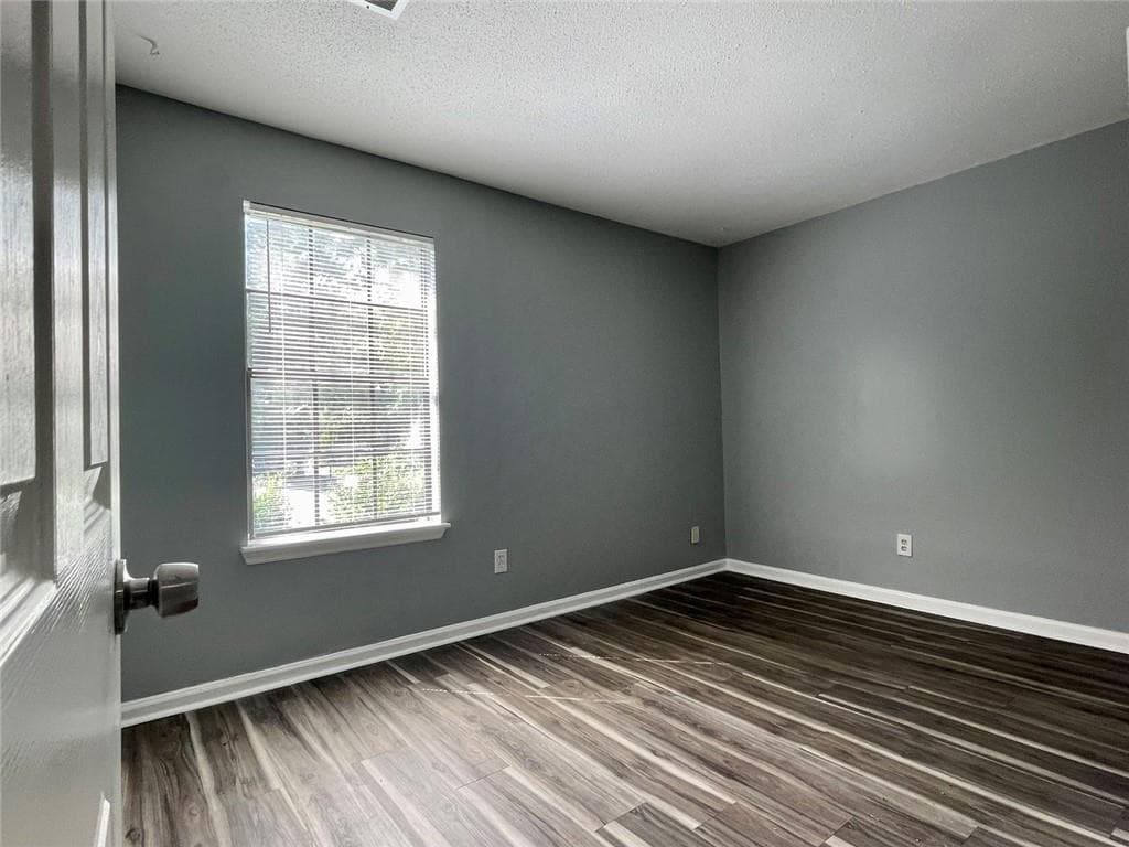 3 bedroom, 2 bathroom, 1,234 sq ft condominium for rent at 1457 Stone Mill Trace, Stone Mountain, GA 30083 for $1,595 a month — photo 9