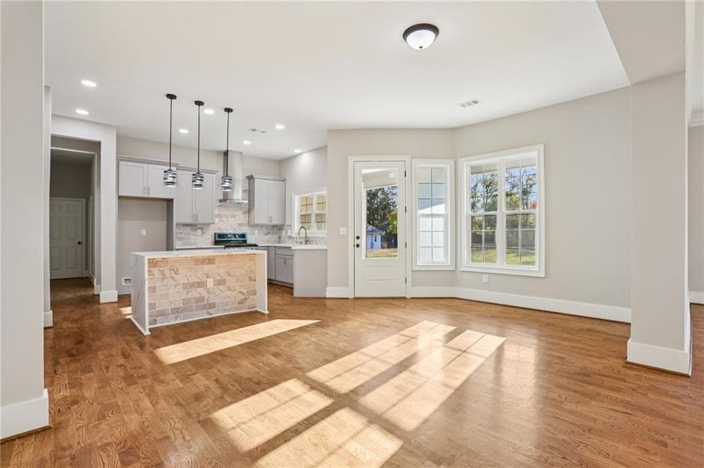 6 bedroom, 4 bathroom, 4,146 sq ft single family residence for sale at 1949 Pucketts Drive, Lilburn, GA 30047 — photo 10