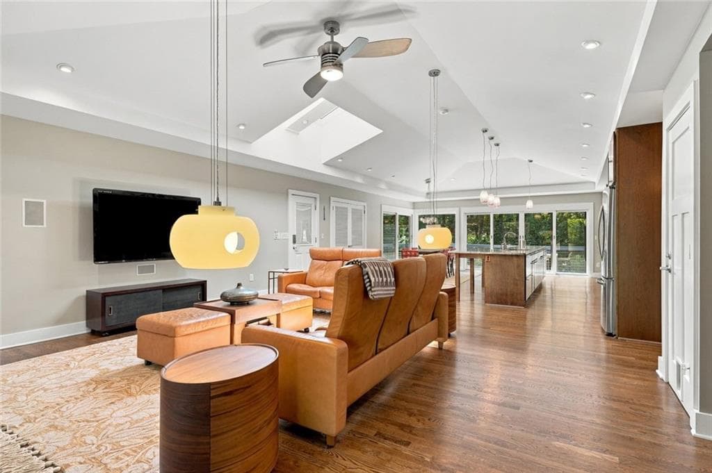 3 bedroom, 2 bathroom, 2,156 sq ft single family residence under contract at 2145 Pine Forest Drive, Atlanta, GA 30345 — photo 3