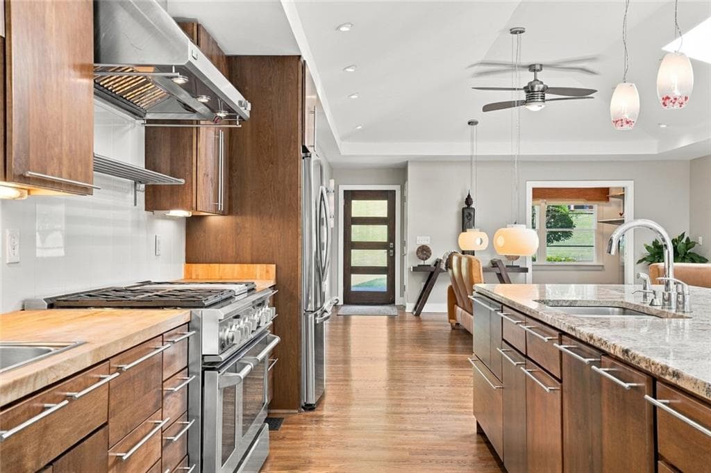 3 bedroom, 2 bathroom, 2,156 sq ft single family residence under contract at 2145 Pine Forest Drive, Atlanta, GA 30345 — photo 9