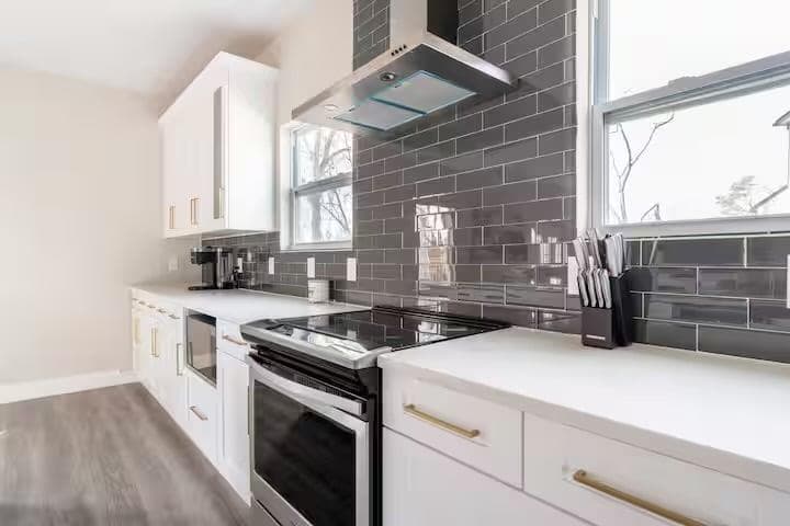 4 bedroom, 4 bathroom, 3,200 sq ft single family residence for rent at 1476 Norris Place, Atlanta, GA 30314 for $3,200 a month — photo 6