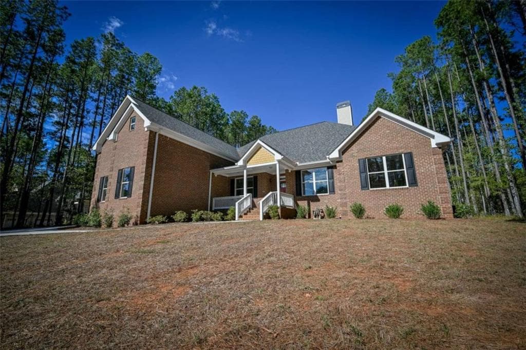 4 bedroom, 4 bathroom, 3,453 sq ft single family residence for sale at 35 Mattie Court, Mansfield, GA 30055 — photo 4