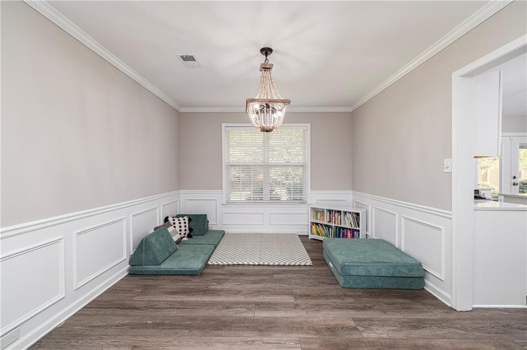3 bedroom, 3 bathroom, 1,999 sq ft single family residence for sale at 1930 Overland Crossing, Alpharetta, GA 30004 — photo 9