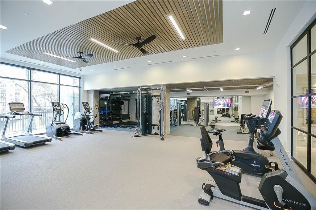 1 bedroom, 1 bathroom, 699 sq ft condominium for rent at 788 W Marietta Street 811, Atlanta, GA 30318 for $1,800 a month — photo 10