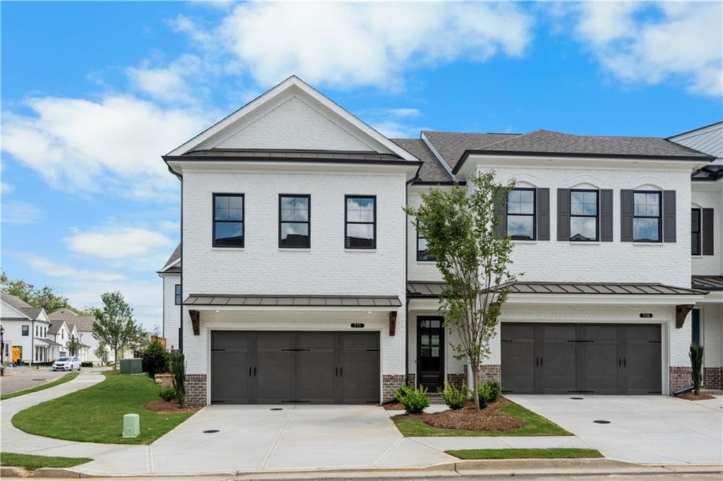 3 bedroom, 3 bathroom, 2,030 sq ft townhouse under contract at 4314 Burton Bend Way 148, Buford, GA 30518