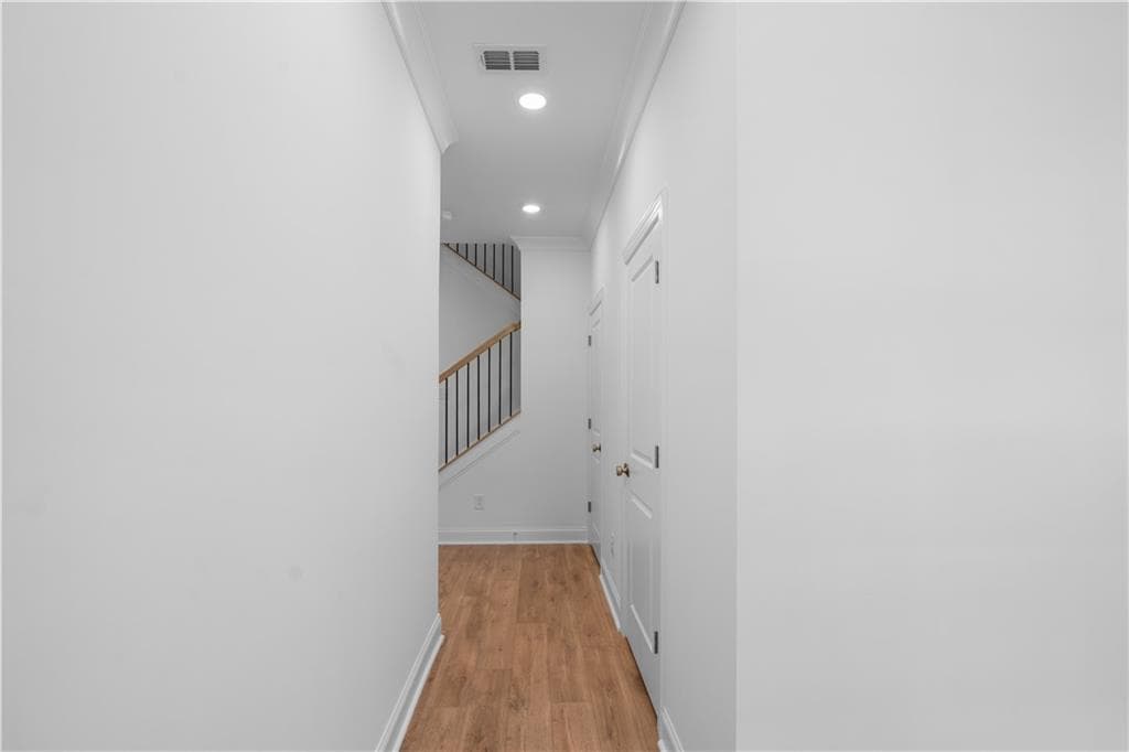 3 bedroom, 3 bathroom, 2,030 sq ft townhouse under contract at 4314 Burton Bend Way 148, Buford, GA 30518 — photo 4