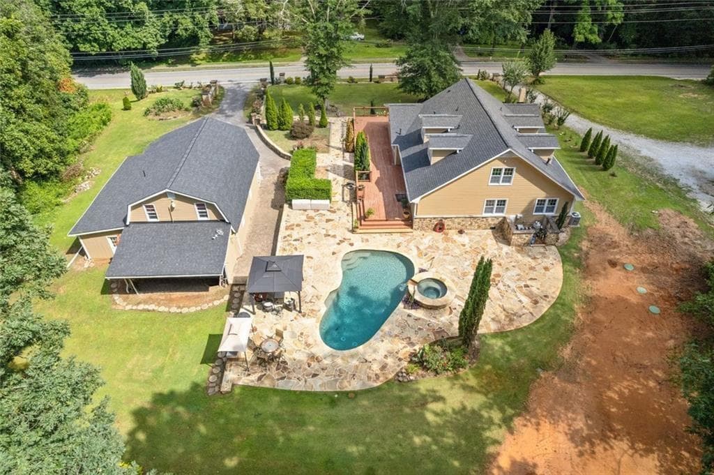 6 bedroom, 4 bathroom, 2,892 sq ft single family residence for sale at 335 Level Creek Road, Sugar Hill, GA 30518