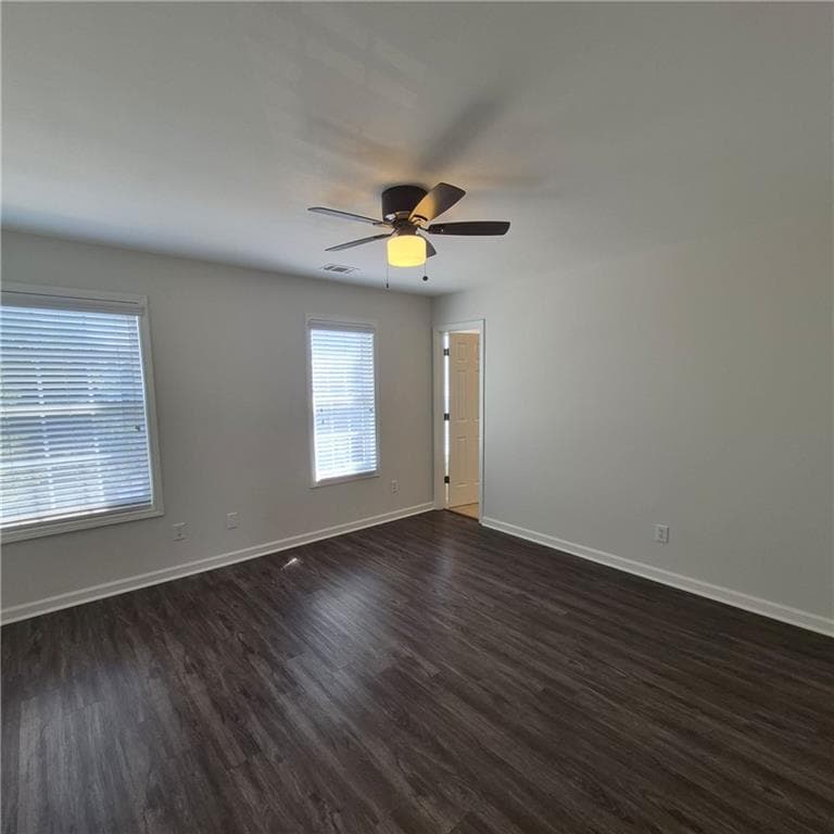 3 bedroom, 4 bathroom, 1,841 sq ft townhouse for sale at 2162 Mill Garden Run, Buford, GA 30519 — photo 4