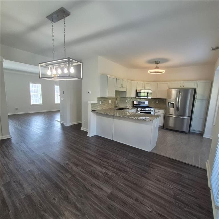 3 bedroom, 4 bathroom, 1,841 sq ft townhouse for sale at 2162 Mill Garden Run, Buford, GA 30519 — photo 6