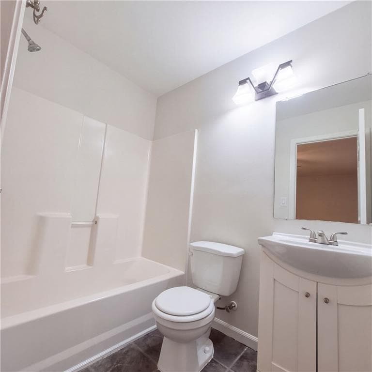 3 bedroom, 4 bathroom, 1,841 sq ft townhouse for sale at 2162 Mill Garden Run, Buford, GA 30519 — photo 9