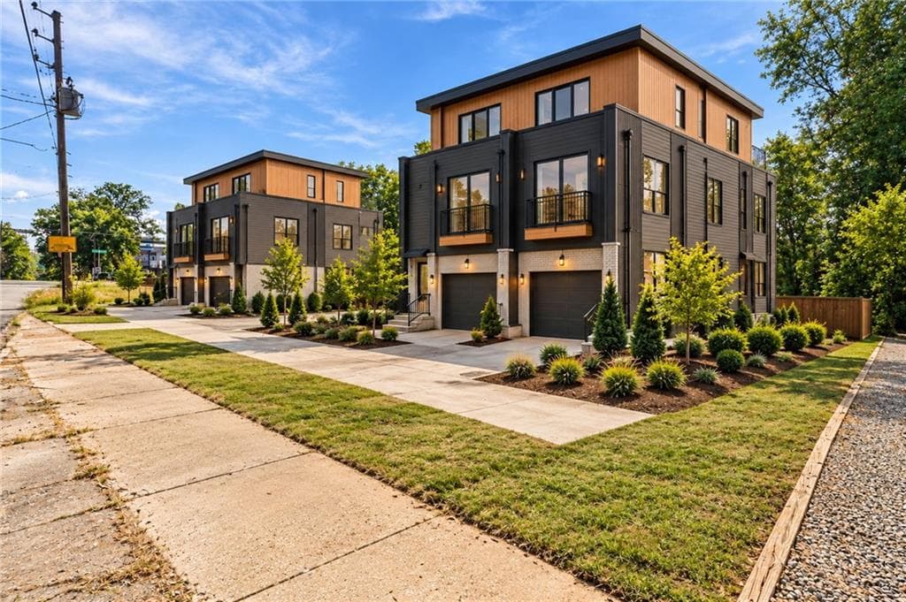 unimproved land for sale at 717 Pryor Street, Atlanta, GA 30315 — photo 1 of 27