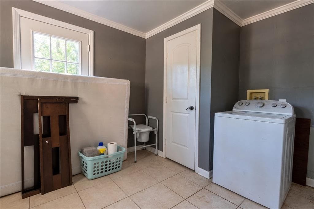5 bedroom, 4 bathroom, 2,191 sq ft single family residence for sale at 2581 Bluffton Road, Buford, GA 30519 — photo 9