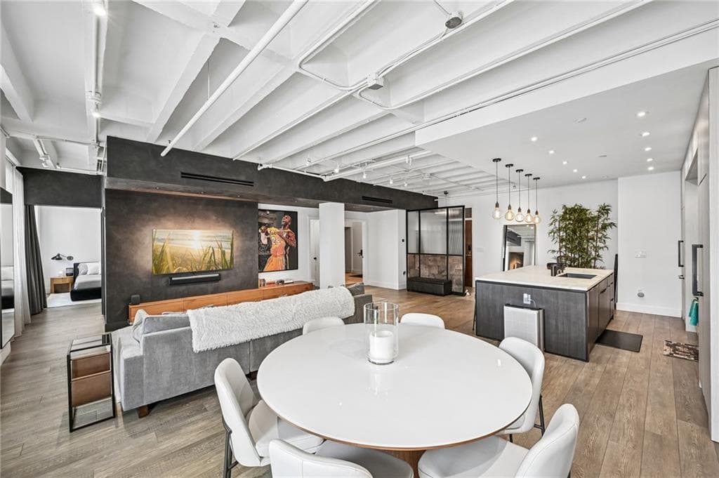 2 bedroom, 2 bathroom, 1,550 sq ft condominium for rent at 805 Peachtree Street 501, Atlanta, GA 30308 for $4,100 a month — photo 7