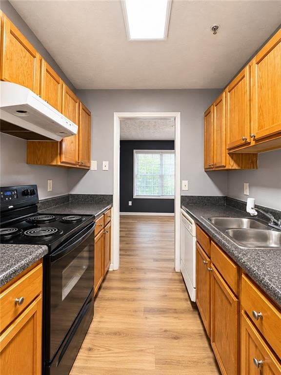 4 bedroom, 2 bathroom, 1,200 sq ft quadruplex for rent at 2111 Country Walk Way A, Conyers, GA 30013 for $1,325 a month — photo 2
