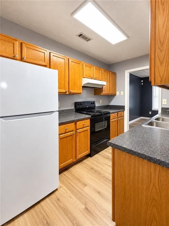 4 bedroom, 2 bathroom, 1,200 sq ft quadruplex for rent at 2111 Country Walk Way A, Conyers, GA 30013 for $1,325 a month — photo 3