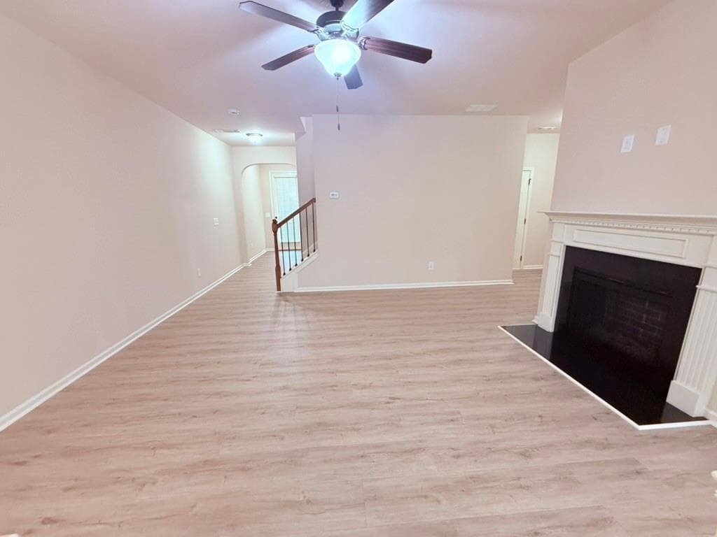 3 bedroom, 3 bathroom, 1,998 sq ft townhouse for rent at 3282 Brockenhurst Drive, Buford, GA 30519 for $2,250 a month — photo 3