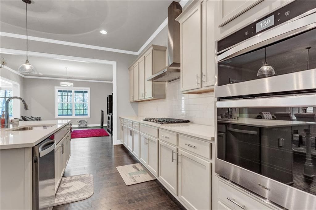 5 bedroom, 5 bathroom, 3,189 sq ft single family residence for rent at 6360 Halcyon Garden Drive, Alpharetta, GA 30005 for $4,800 a month — photo 9