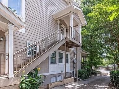 2 bedroom, 2 bathroom, 1,500 sq ft condominium for rent at 1206 Piedmont Avenue 3, Atlanta, GA 30309 for $2,900 a month — photo 2