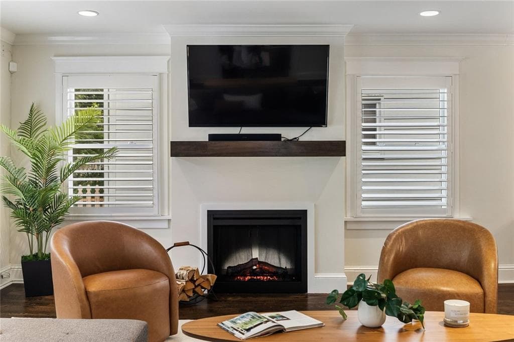 5 bedroom, 4 bathroom, 3,524 sq ft single family residence for rent at 2251 Fairhaven Circle, Atlanta, GA 30305 for $7,500 a month — photo 4