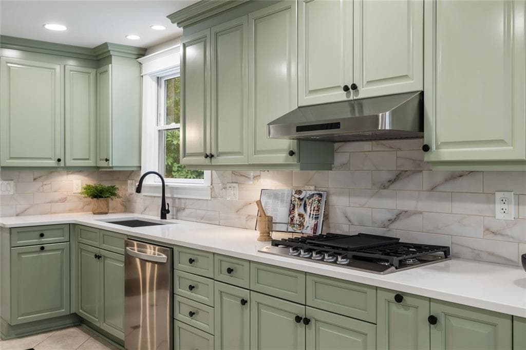 5 bedroom, 4 bathroom, 3,524 sq ft single family residence for rent at 2251 Fairhaven Circle, Atlanta, GA 30305 for $7,500 a month — photo 10