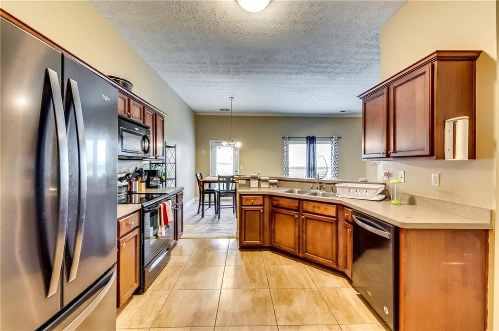 3 bedroom, 3 bathroom, 1,913 sq ft townhouse for sale at 234 Greenview Lane, Lawrenceville, GA 30046 — photo 4