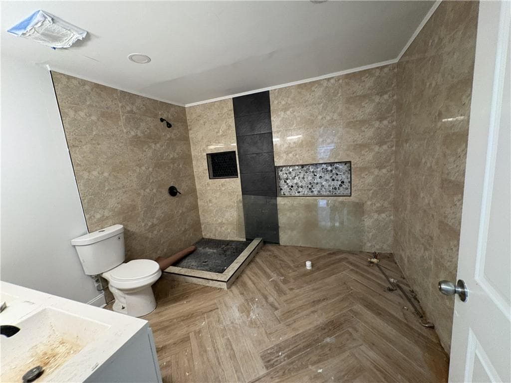 3 bedroom, 2 bathroom, 1,304 sq ft single family residence for sale at 1658 M L King Jr Drive, Atlanta, GA 30314 — photo 5