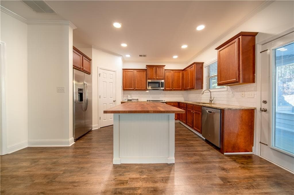 5 bedroom, 4 bathroom, 3,216 sq ft single family residence for rent at 4315 Suwanee Mill Drive, Buford, GA 30518 for $3,300 a month — photo 10