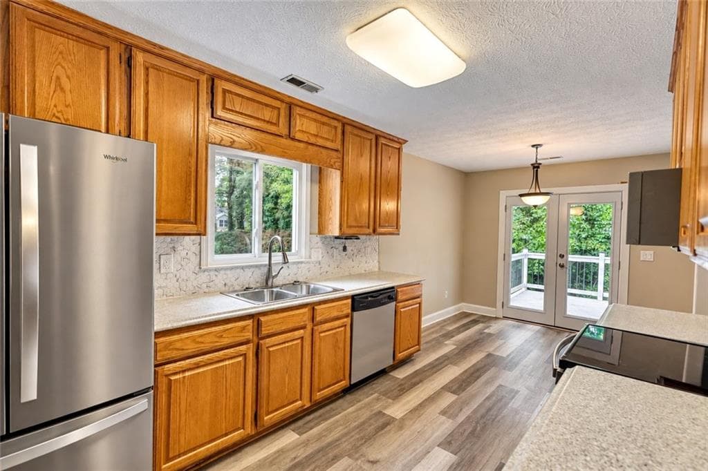 4 bedroom, 3 bathroom, 2,299 sq ft single family residence for sale at 4302 Derbyshire Trace, Conyers, GA 30094 — photo 7