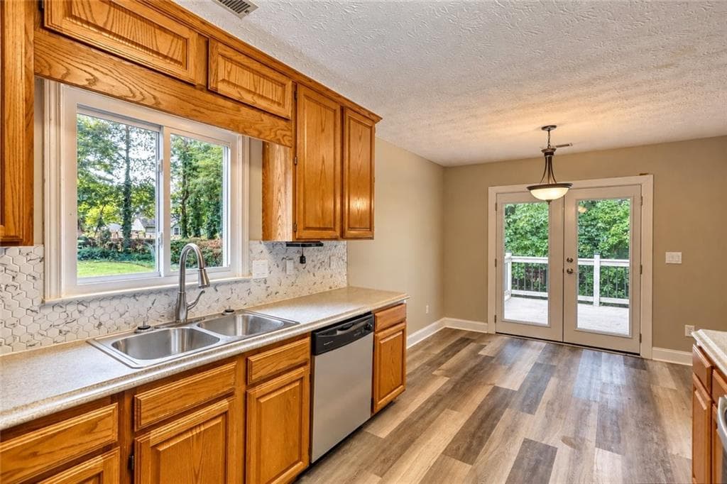 4 bedroom, 3 bathroom, 2,299 sq ft single family residence for sale at 4302 Derbyshire Trace, Conyers, GA 30094 — photo 10