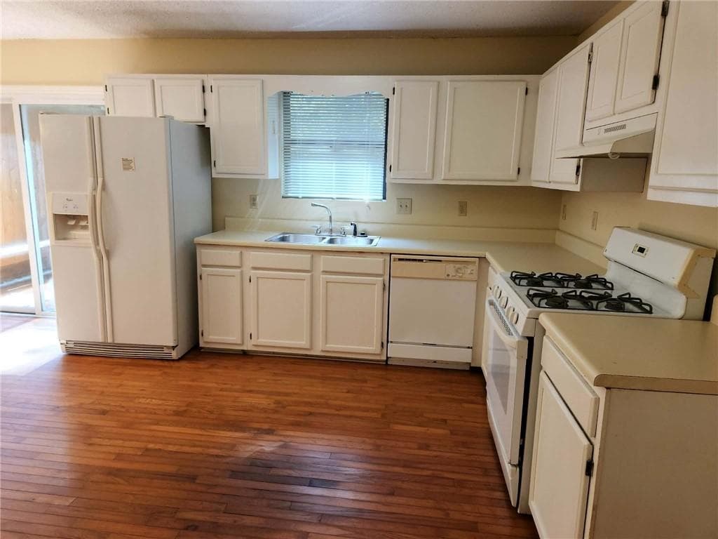3 bedroom, 2 bathroom, 1,248 sq ft single family residence for rent at 3761 Parks Drive, Powder Springs, GA 30127 for $1,950 a month — photo 9