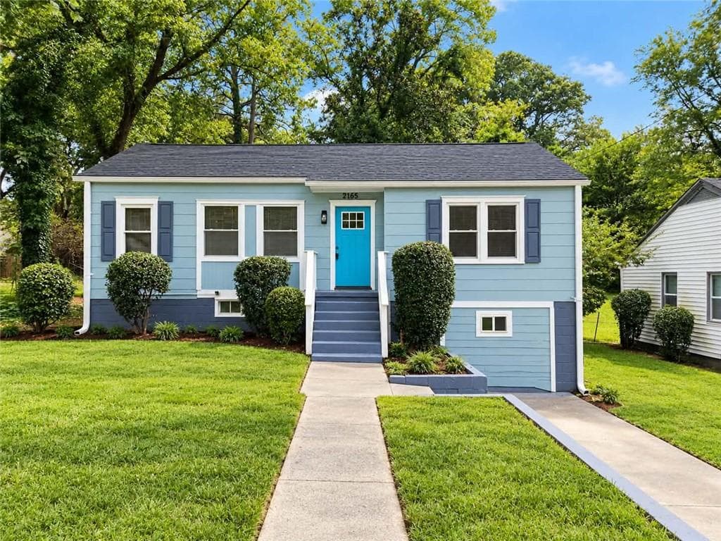 3 bedroom, 1 bathroom, 1,134 sq ft single family residence for rent at 2165 Pinehurst Drive, East Point, GA 30344 for $1,750 a month — photo 1 of 27
