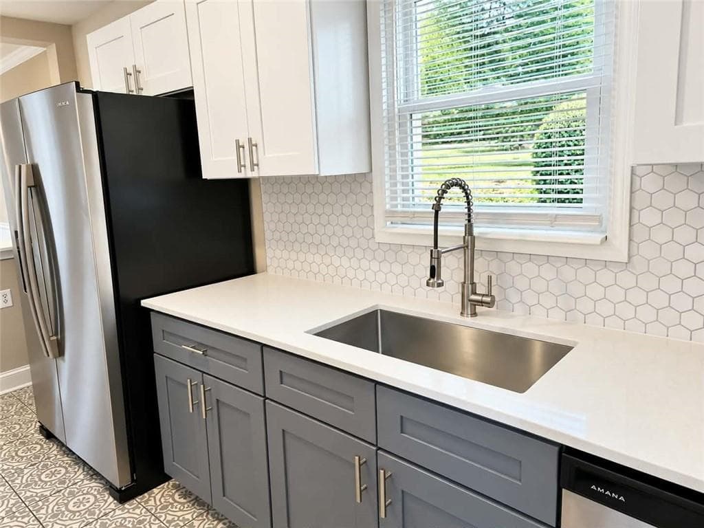 3 bedroom, 1 bathroom, 1,134 sq ft single family residence for rent at 2165 Pinehurst Drive, East Point, GA 30344 for $1,750 a month — photo 7