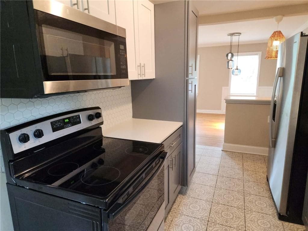 3 bedroom, 1 bathroom, 1,134 sq ft single family residence for rent at 2165 Pinehurst Drive, East Point, GA 30344 for $1,750 a month — photo 9