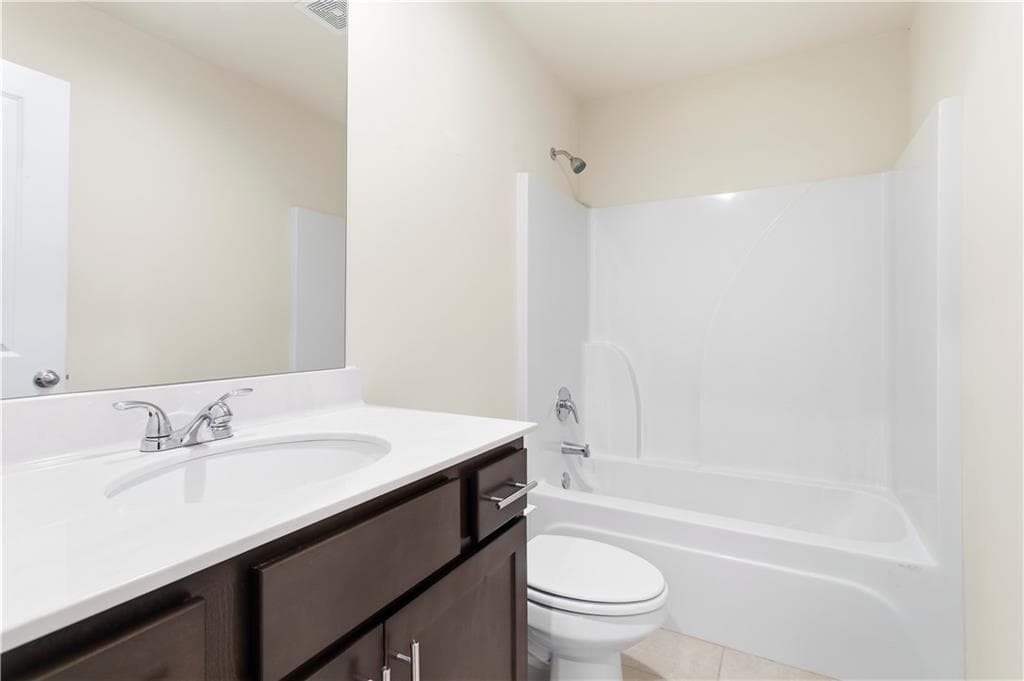 4 bedroom, 4 bathroom, 2,368 sq ft single family residence for rent at 4465 Almanor Circle, Norcross, GA 30071 for $2,600 a month — photo 6