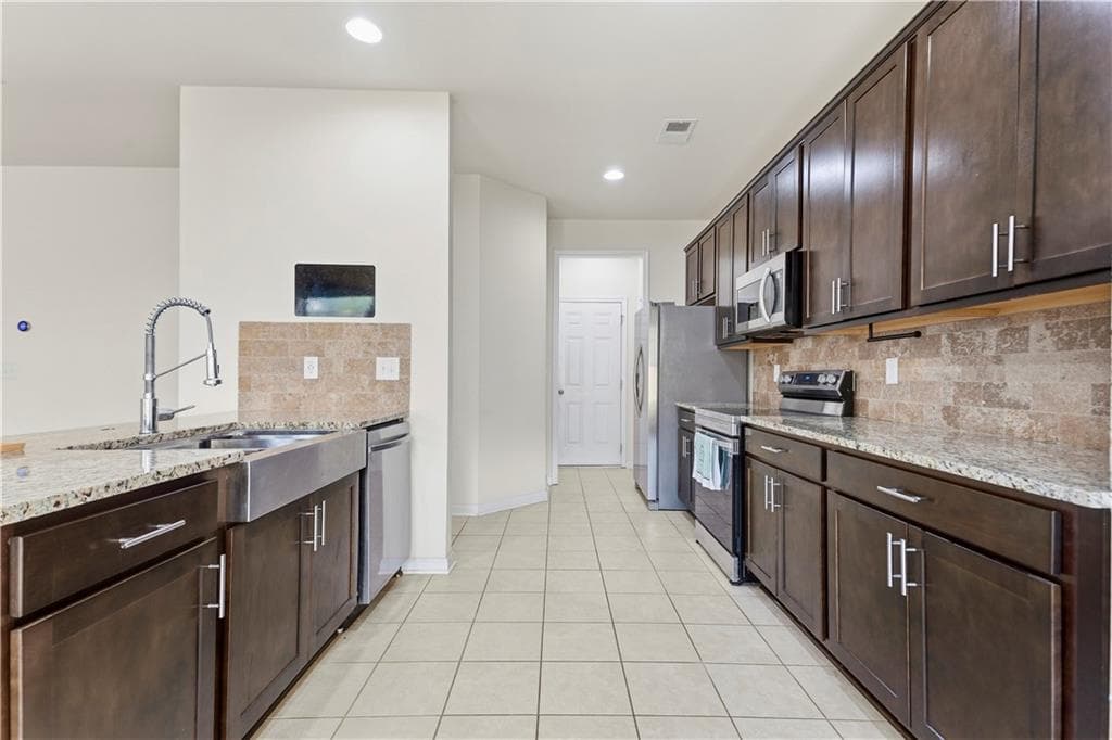4 bedroom, 4 bathroom, 2,368 sq ft single family residence for rent at 4465 Almanor Circle, Norcross, GA 30071 for $2,600 a month — photo 10