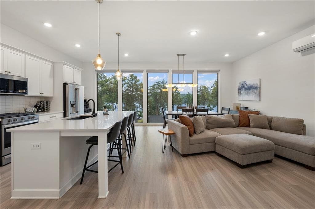3 bedroom, 3 bathroom, 1,796 sq ft single family residence for sale at 103 Marina Parc Drive, Waleska, GA 30183 — photo 4