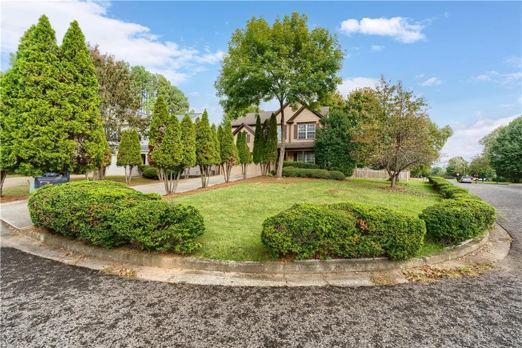 3 bedroom, 3 bathroom, 1,924 sq ft single family residence for rent at 715 Soneley Court, Milton, GA 30004 for $2,500 a month — photo 2