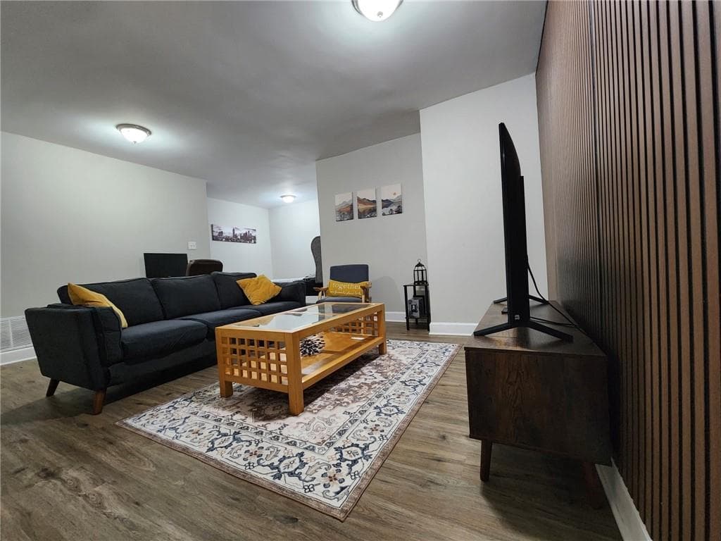 1 bedroom, 1 bathroom, 900 sq ft single family residence for rent at 2829 Cobb Place Manor Court, Marietta, GA 30066 for $1,600 a month — photo 10