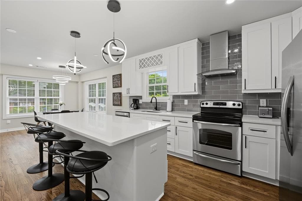 5 bedroom, 4 bathroom, 3,148 sq ft single family residence for sale at 771 Pinehurst Terrace, Atlanta, GA 30310 — photo 6