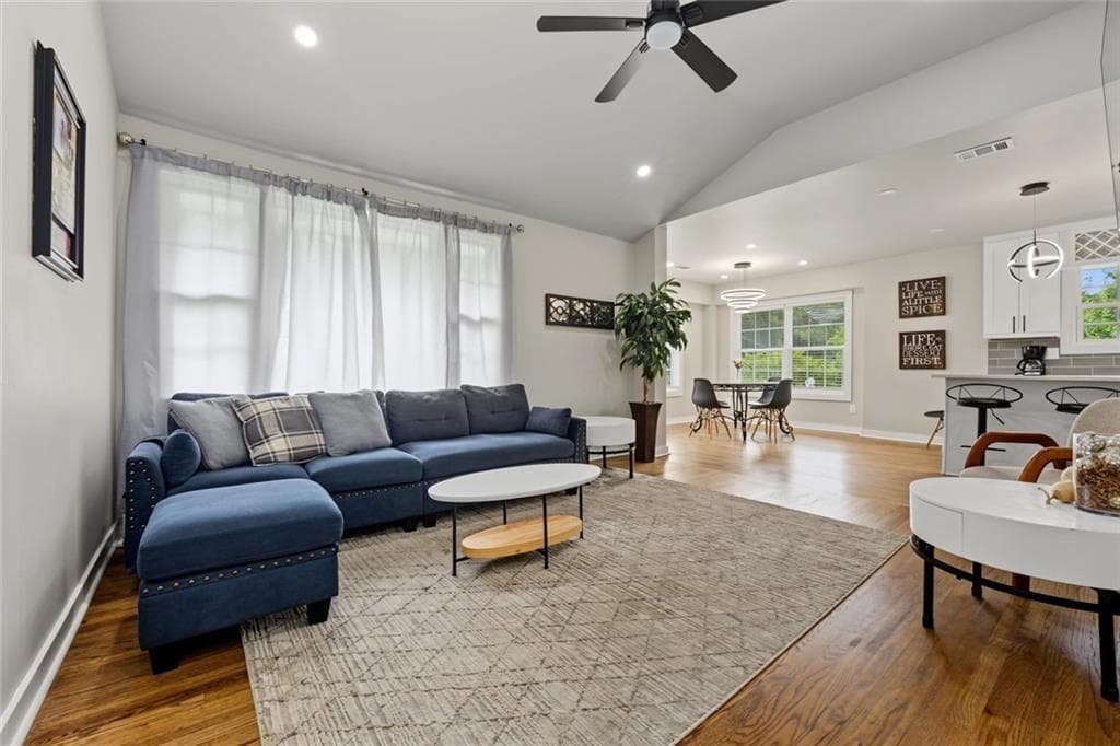 5 bedroom, 4 bathroom, 3,148 sq ft single family residence for sale at 771 Pinehurst Terrace, Atlanta, GA 30310 — photo 7