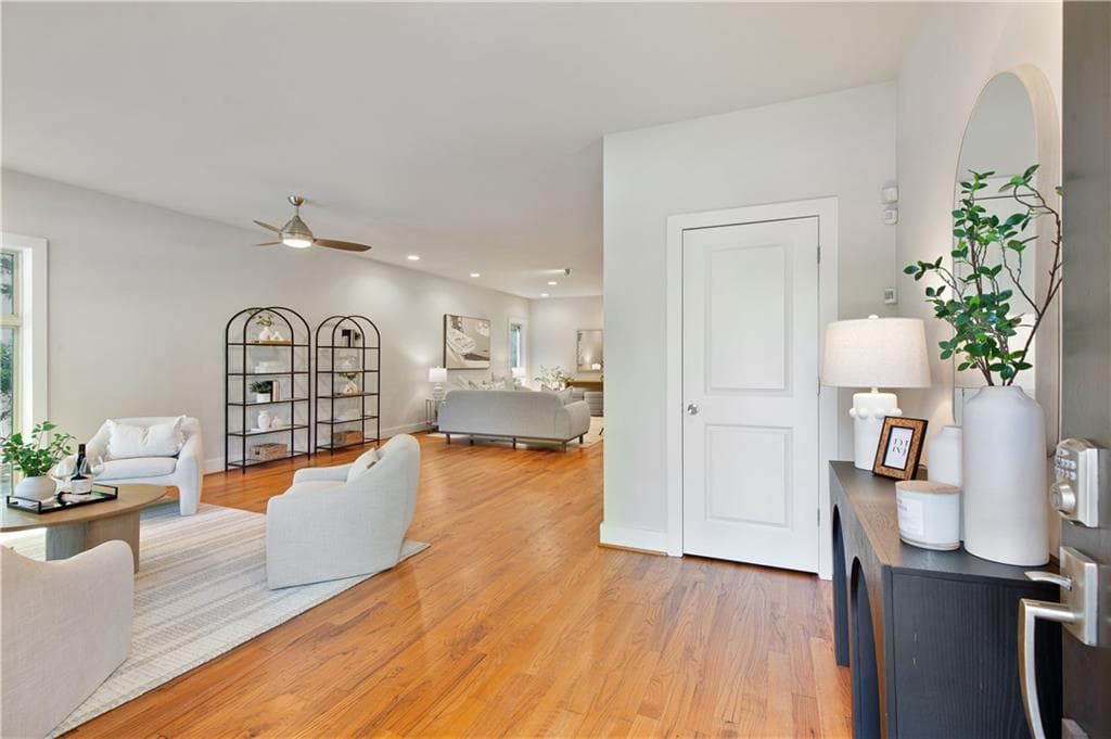 3 bedroom, 4 bathroom, 3,600 sq ft townhouse for sale at 866 Monroe Drive, Atlanta, GA 30308 — photo 9
