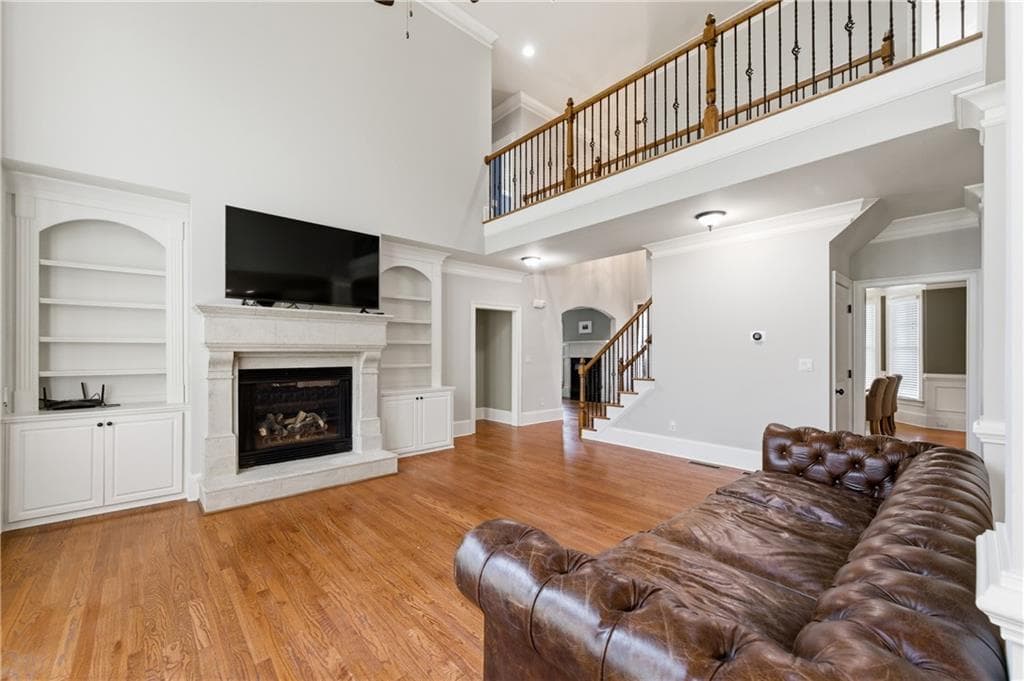 6 bedroom, 5 bathroom, 4,558 sq ft single family residence for sale at 3196 Nours Landing Circle, Duluth, GA 30097 — photo 7