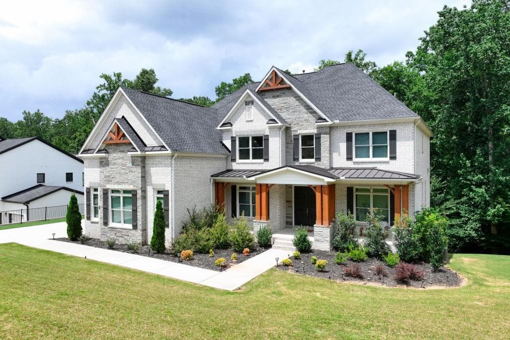 5 bedroom, 6 bathroom, 4,692 sq ft single family residence for sale at 14180 Reserve Manor Lane, Roswell, GA 30075 — photo 2