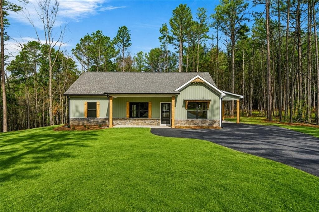3 bedroom, 2 bathroom, 1,297 sq ft single family residence for sale at 362 PLEASANT HILL Road, Rockmart, GA 30153 — photo 2