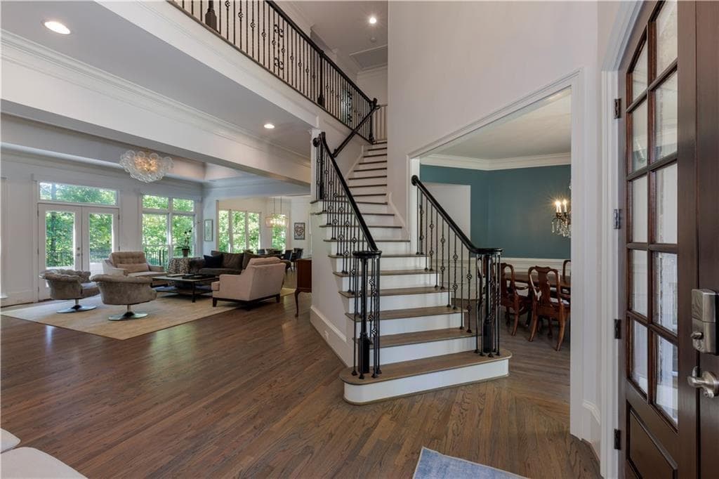 6 bedroom, 6 bathroom, 7,295 sq ft single family residence for sale at 7750 Marsh Court, Sandy Springs, GA 30328 — photo 4