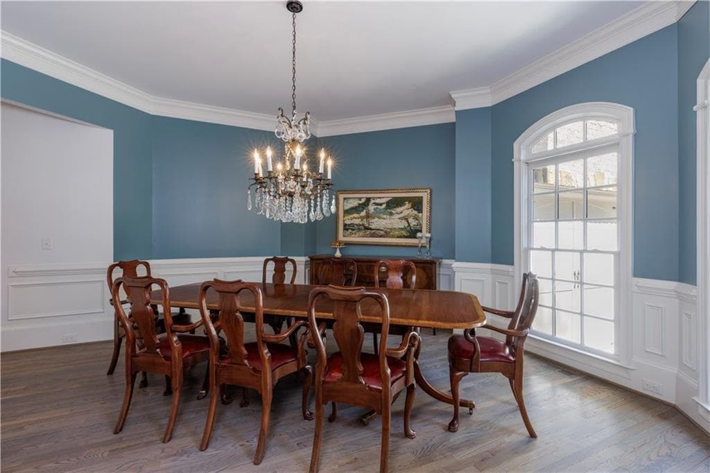 6 bedroom, 6 bathroom, 7,295 sq ft single family residence for sale at 7750 Marsh Court, Sandy Springs, GA 30328 — photo 7