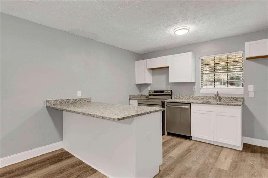 4 bedroom, 2 bathroom, 1,508 sq ft single family residence for sale at 1677 Liberty Valley, Decatur, GA 30032 — photo 5