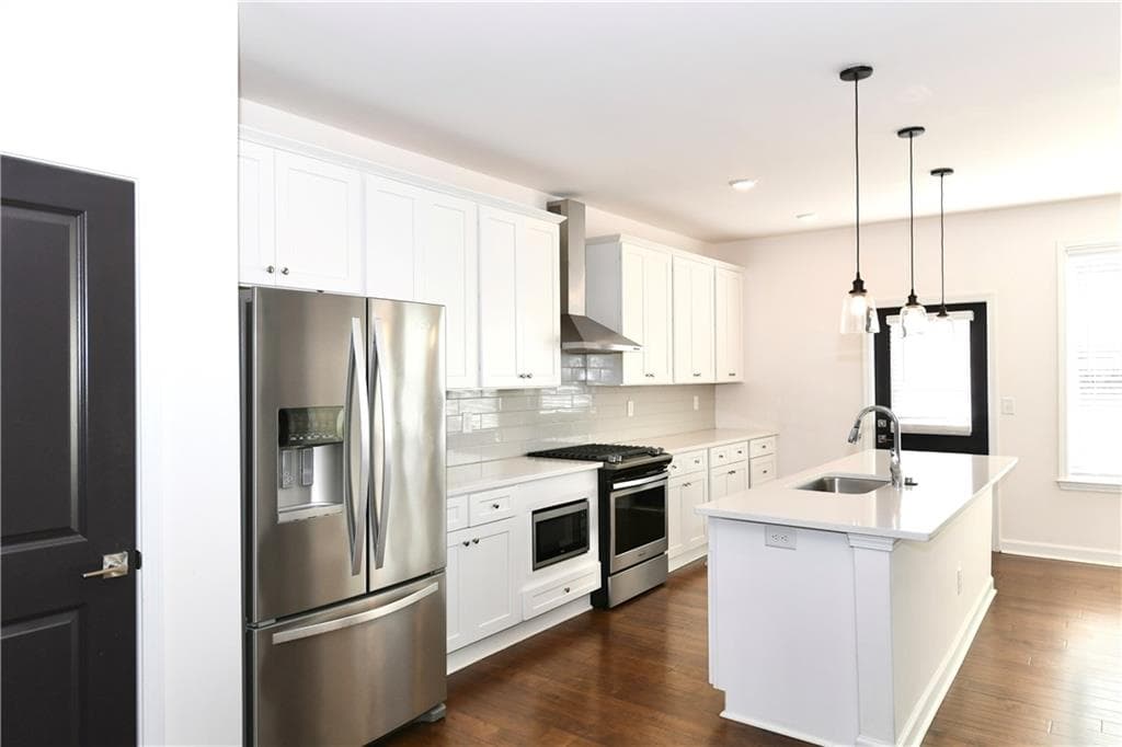 3 bedroom, 4 bathroom, 2,520 sq ft townhouse for sale at 160 Wren Drive, Roswell, GA 30076 — photo 6